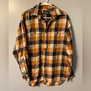 Redhead plaid flannel men’s size medium